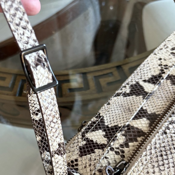 🤎🤍MARGOT NEW YORK LEATHER SNAKESKIN PRINT CROSSBODY BAG! SALE 🤎🤍 SALE - Picture 6 of 9